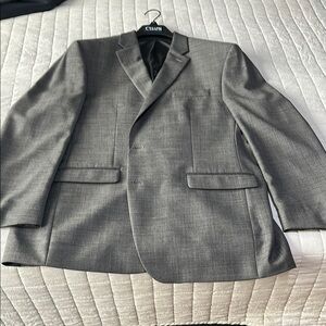 Chaps Gray Sport Coat with Notch Lapel and Structured Shoulders